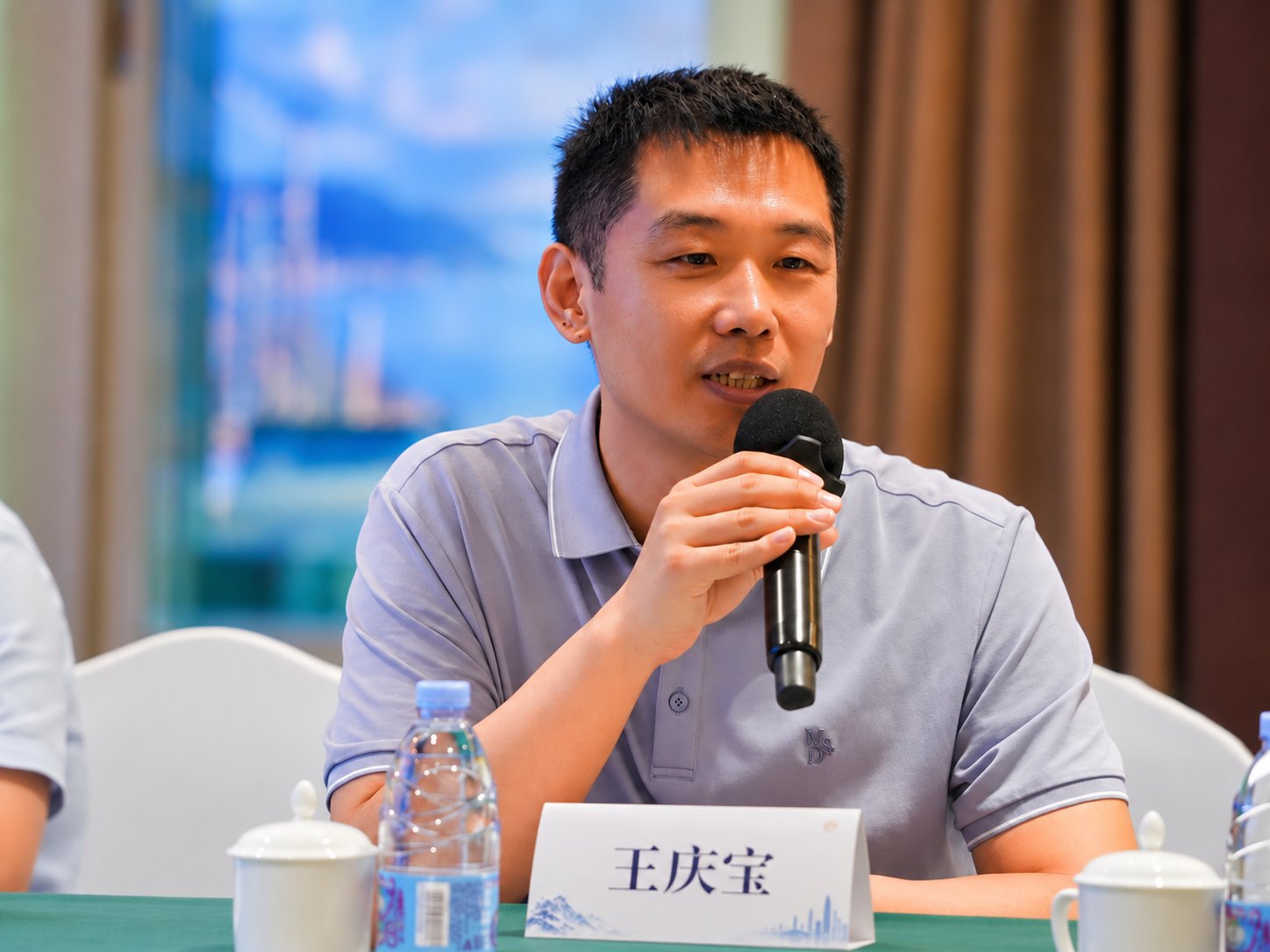王庆宝总经理介绍元物质科研智算实践